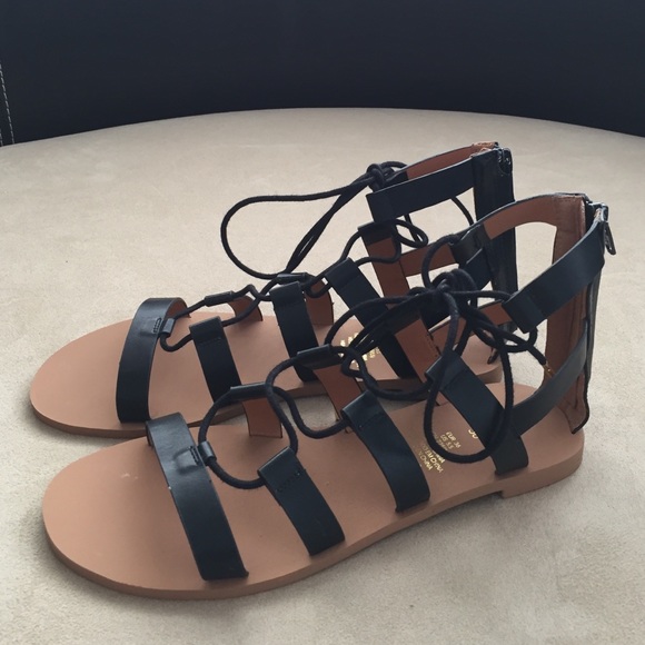 New ✨ - Picture 2 of 2