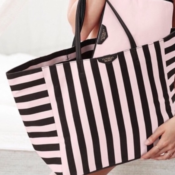 Victoria Secret Tote W/ Pouch - Picture 2 of 2