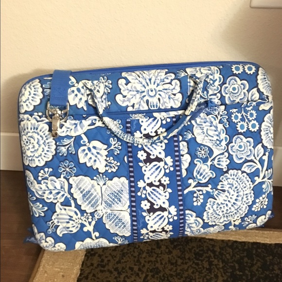 NEW Vera Bradley Laptop Portfolio - Blue Lagoon