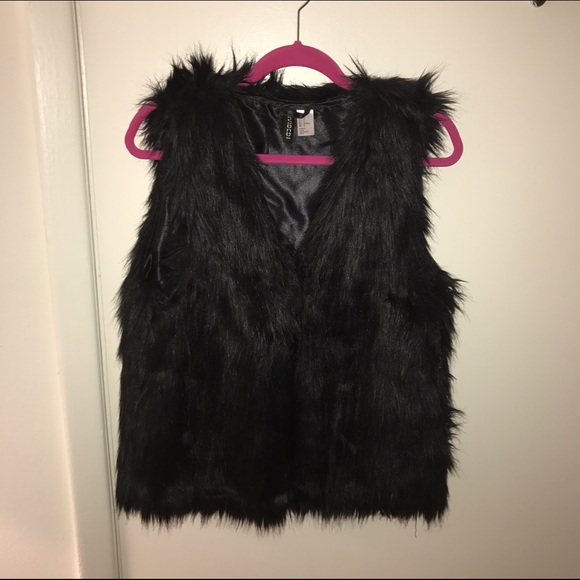 Black faux fur vest