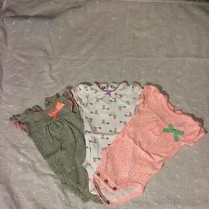 Set of 3 onesies