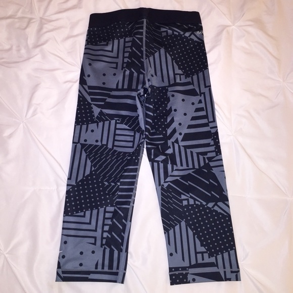 Nike // Pro Capri Patchwork Leggings - image 3