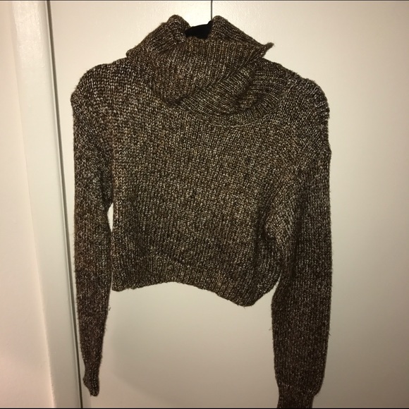 Cropped sweater