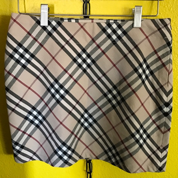 Burberry skirt