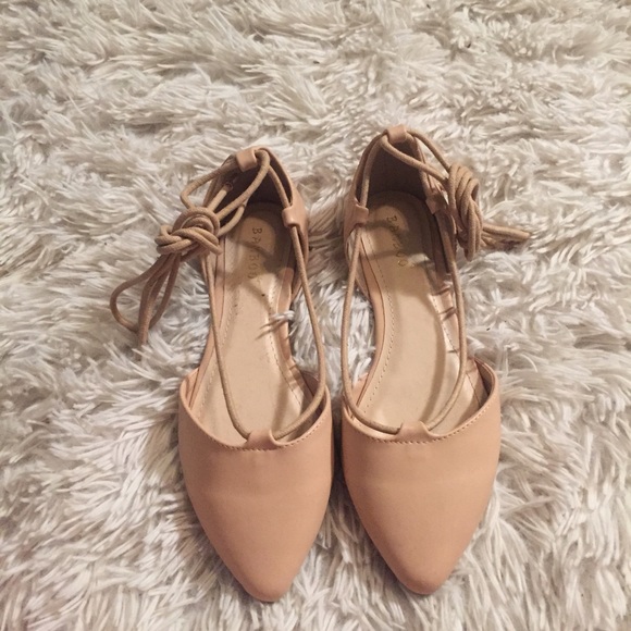 ✨Lace-up flats