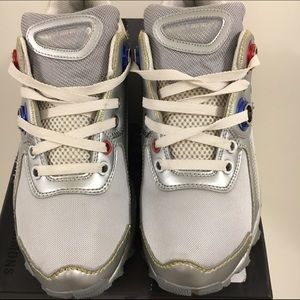 Raf Simons Response Trail