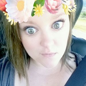 Meet your Posher, Camille