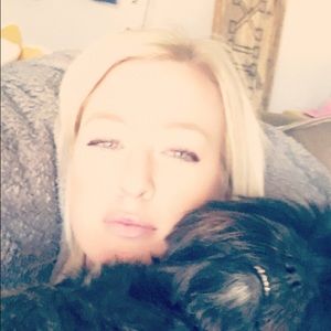 Meet your Posher, Kendra