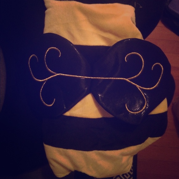Bumblebee dog costume