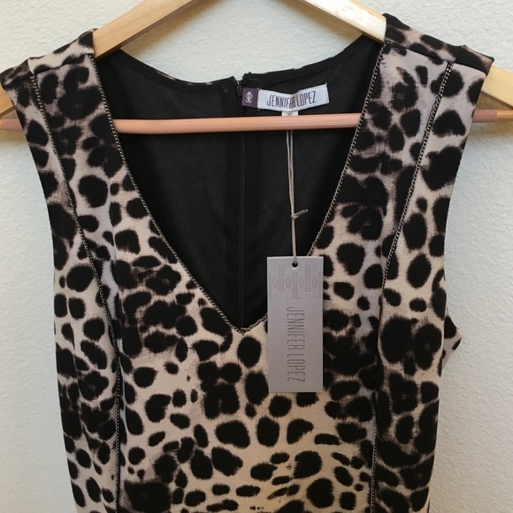 Jennifer Lopez Dresses & Skirts - Jennifer Lopez Animal Print Dress✨