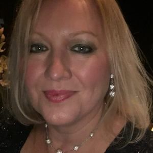 Meet your Posher, Debby