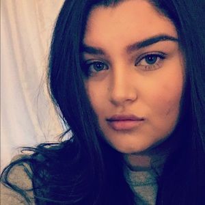 Meet your Posher, Cameron