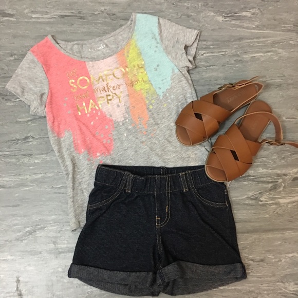Girl outfit - shorts & top