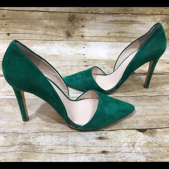 Banana Republic Shoes - Gorgeous green suede Banana Republic heels