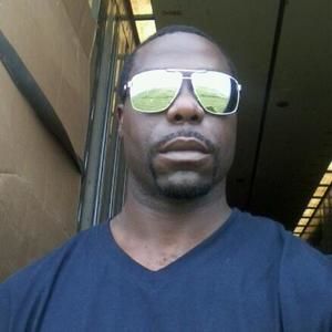 Meet your Posher, Travis