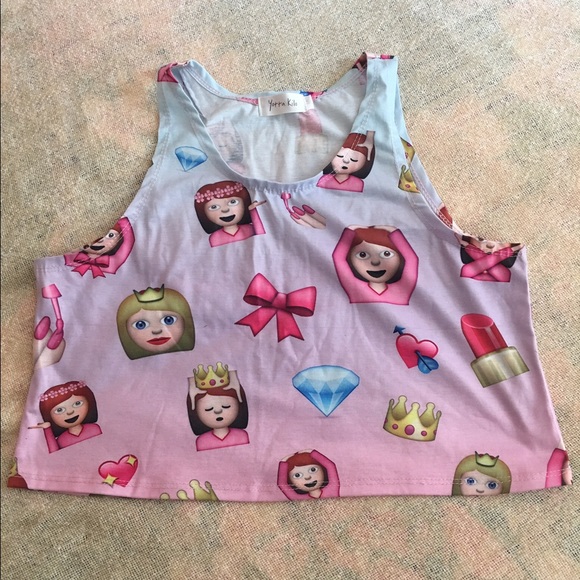 ‼️SOLD‼️Pink Emoji Crop
