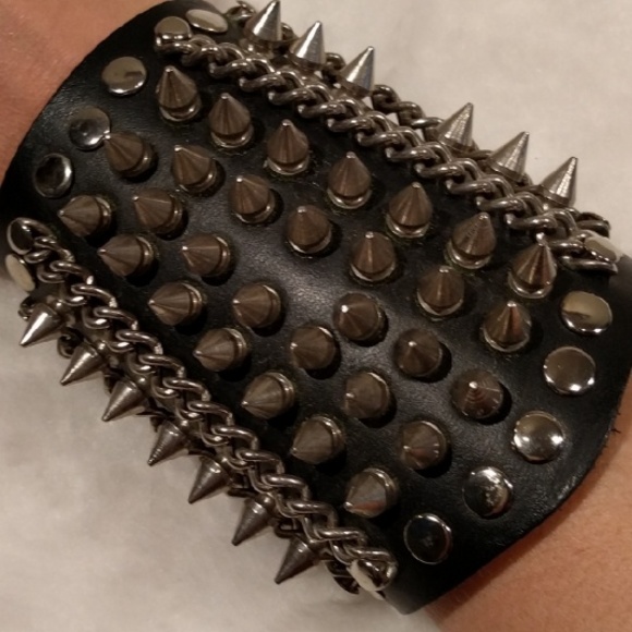 Leather Studded Cuff - Picture 4 of 4