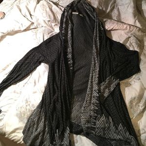 Grey & black long sleeve cardigan