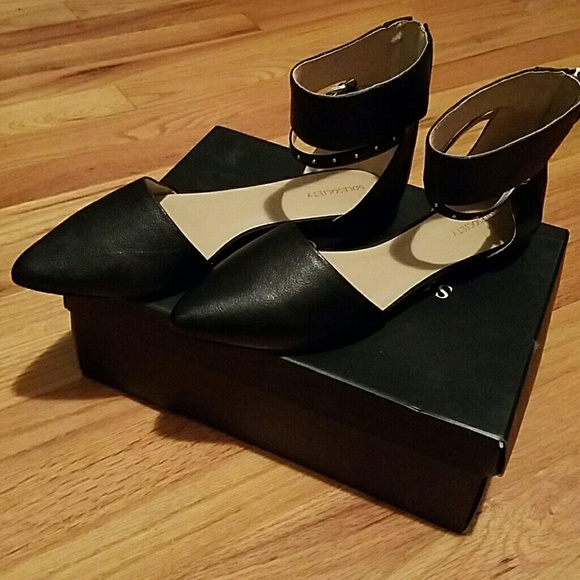 Sole society black 'So-Alyse' flat