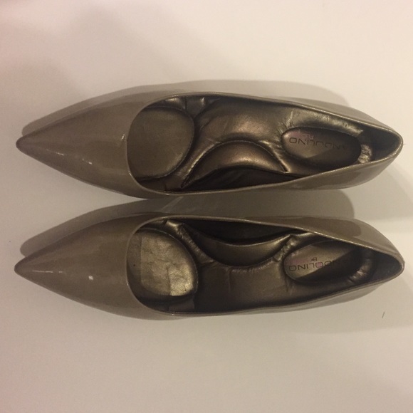 Bandolino taupe pointed toe heels size 6 1/2 - Picture 5 of 5