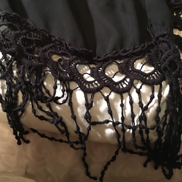 Short sleeve  black tunic - Picture 2 of 3