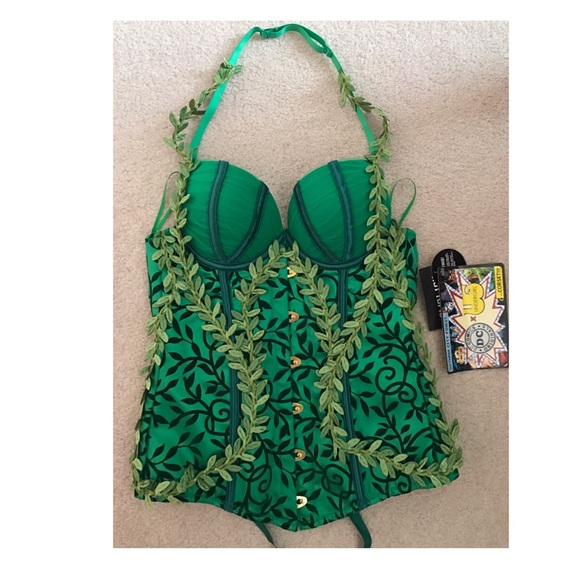 Poison Ivy Halloween costume