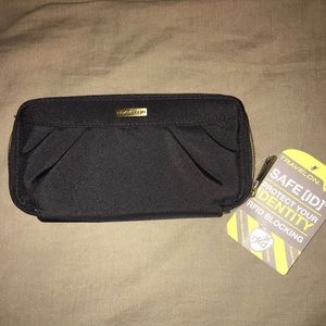 BRAND NEW Travelon wallet!