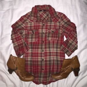 Plaid 3/4 sleeve button up