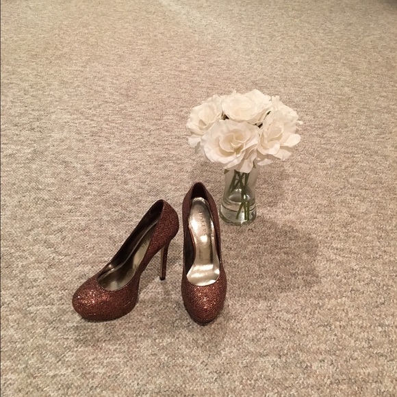 Bronze glitter heels