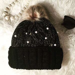 ⚜Chic Lace and Faux Pearl Embellished Beanie⚜
