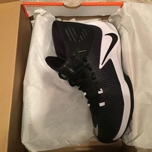 Nike Zoom Basketball Shoes