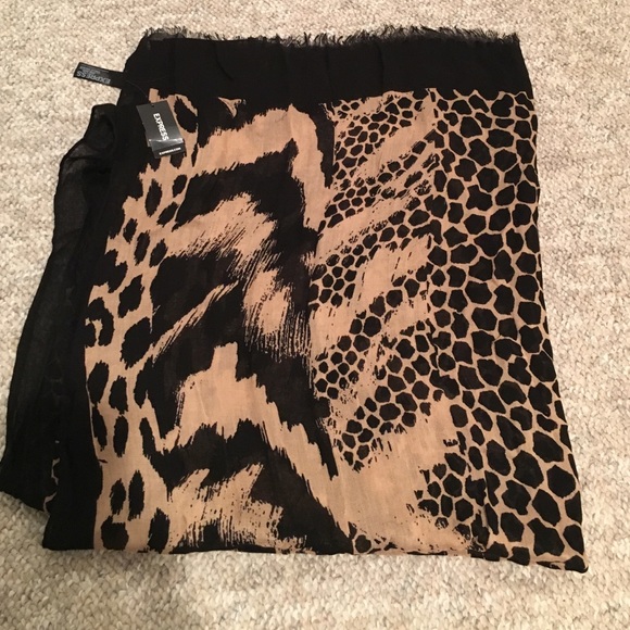 Express scarf 💕 - Picture 3 of 3