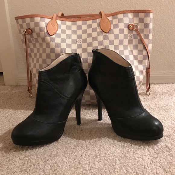 Price drop⭐️Colin Stuart Booties
