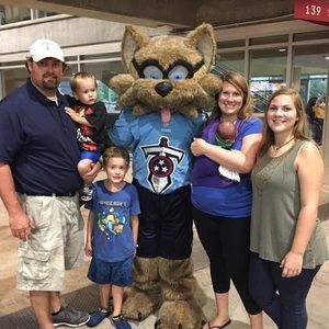 Meet your Posher, Victoria