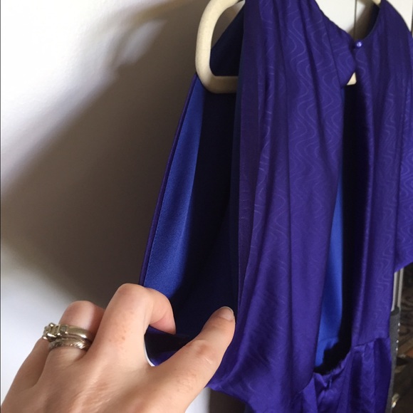 Open back & sleeve boutique party dress