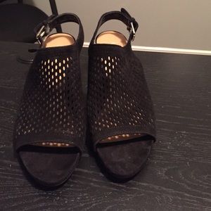 Franco Sarto open toed gorgeous shoe