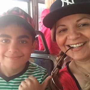 Meet your Posher, Nasim