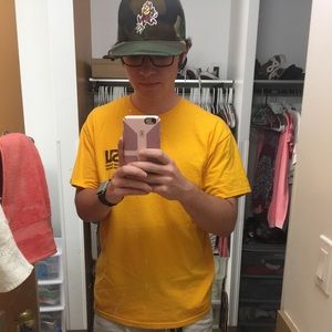 Meet your Posher, Caitlin