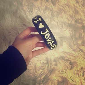 I ❤️ jovani bangle