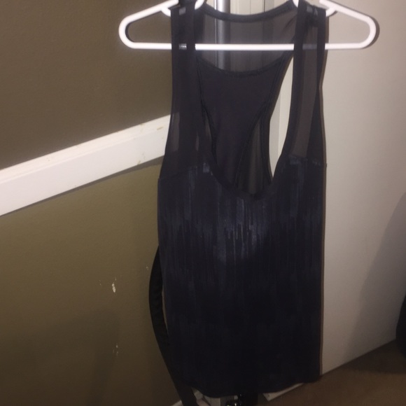 Lululemon lace tank!