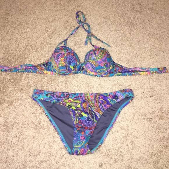 Paisley print bikini