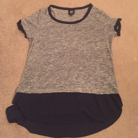 Nordstrom blue/gray flowy shirt - Picture 2 of 4