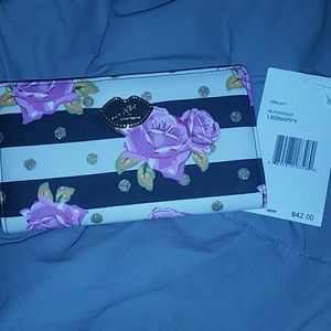 NWT Luv Betsey snap wallet