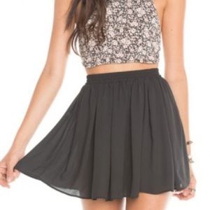 Brandy Melville skirt