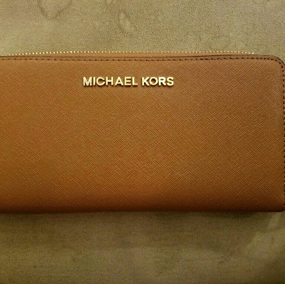 Michael Kors wallet