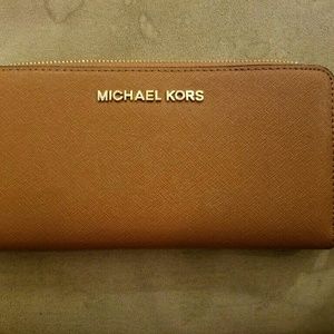 Michael Kors wallet