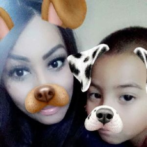 Meet your Posher, Evelyn