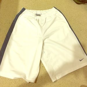 Men's Nike medium basketball shorts
