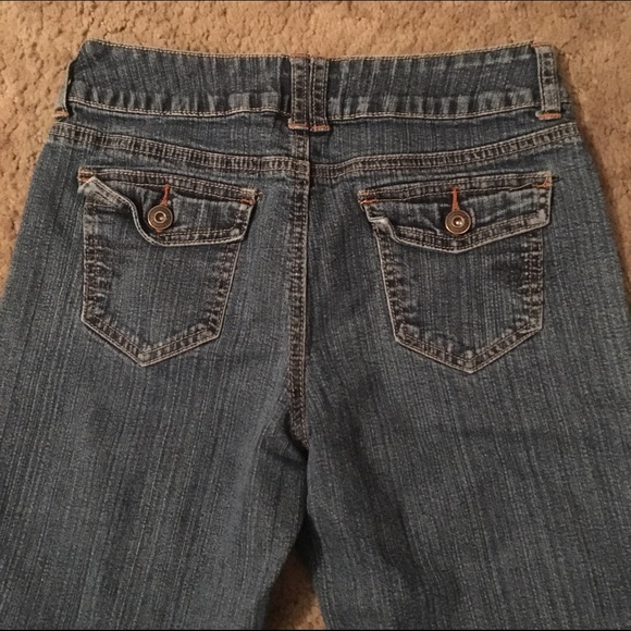 Jean Capri's - Picture 4 of 4