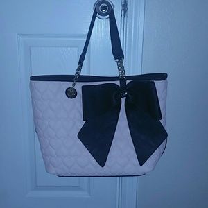 Betsey Johnson large snap closure tote